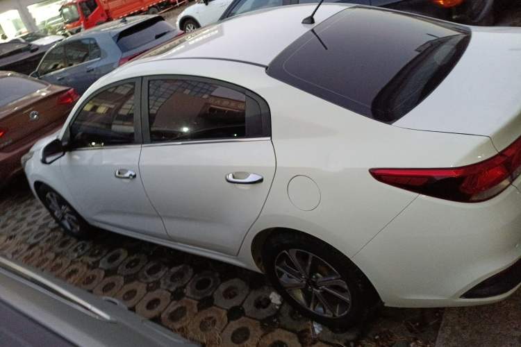 Used Kia K2 2017 Sedan 1.6L AT Premium Left Side