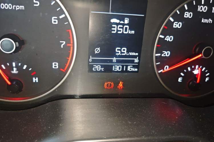 Used Kia K2 2017 Sedan 1.4L Manual Transmission GLS Odometer Close Up