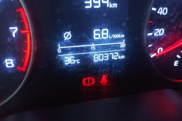Used Kia K2 2017 Sedan 1.4L Manual Transmission 15th Anniversary Special Edition GLS Odometer Close Up