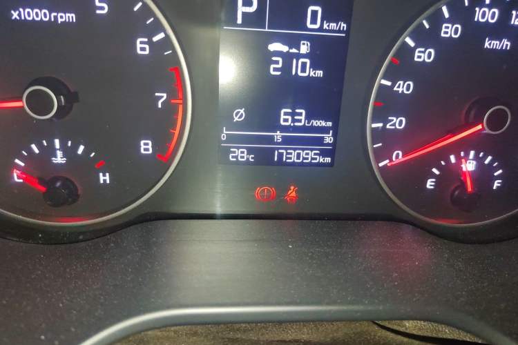 Used Kia K2 2017 Sedan 1.4L Automatic GLS Odometer Close Up