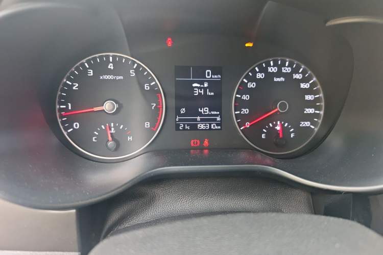 Used Kia K2 2017 Sedan 1.4L Manual Transmission GLS Odometer Close Up