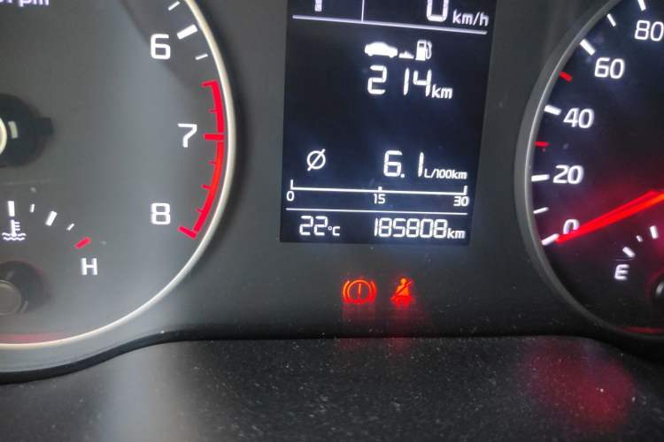 Used Kia K2 2017 Sedan 1.4L Automatic Transmission 15th Anniversary Special Edition GLS Odometer Close Up