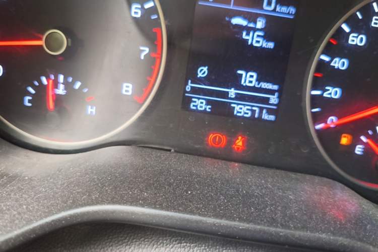 Used Kia K2 2017 Sedan 1.4L Automatic GLS Odometer Close Up