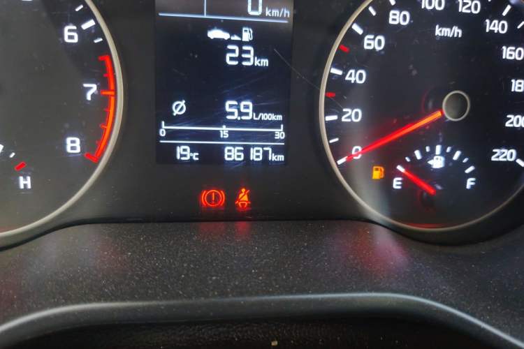 Used Kia K2 2017 Sedan 1.4L Manual Transmission GLS Odometer Close Up