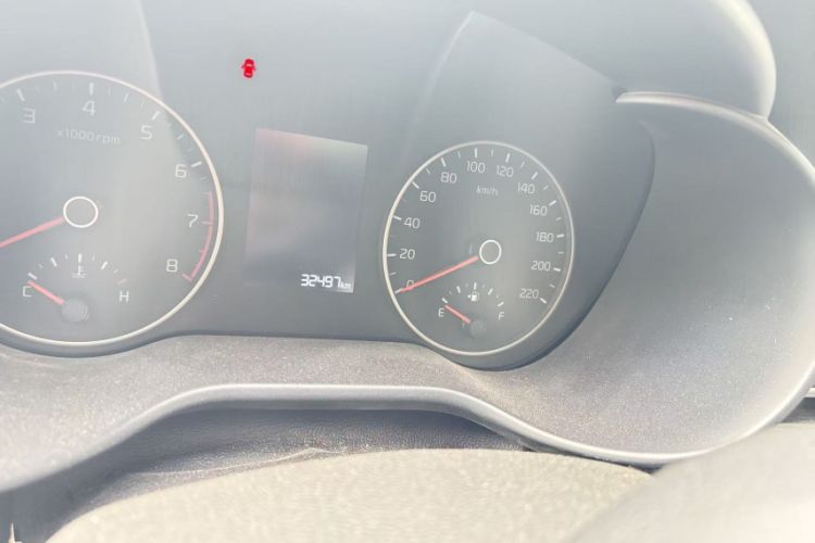 Used Kia K2 2017 Sedan 1.4L Manual Transmission 15th Anniversary Special Edition GLS Odometer Close Up
