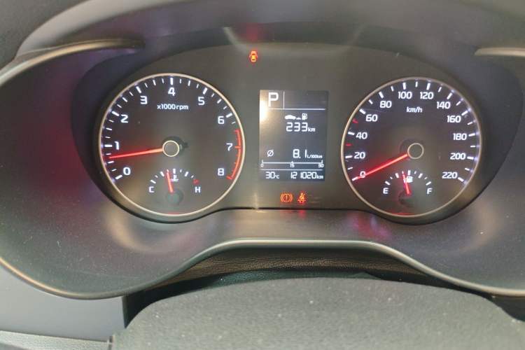 Used Kia K2 2017 Sedan 1.4L Automatic GLS Odometer Close Up