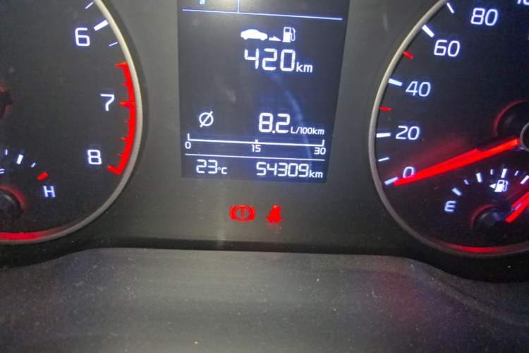 Used Kia K2 2017 Sedan 1.4L Automatic Transmission 15th Anniversary Special Edition GLS Odometer Close Up