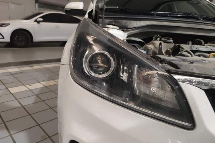 Used Kia K2 2017 Sedan 1.6L AT Premium Right Front Headlight