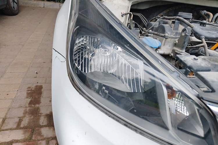 Used Kia K2 2017 Sedan 1.4L Automatic GLS Right Front Headlight