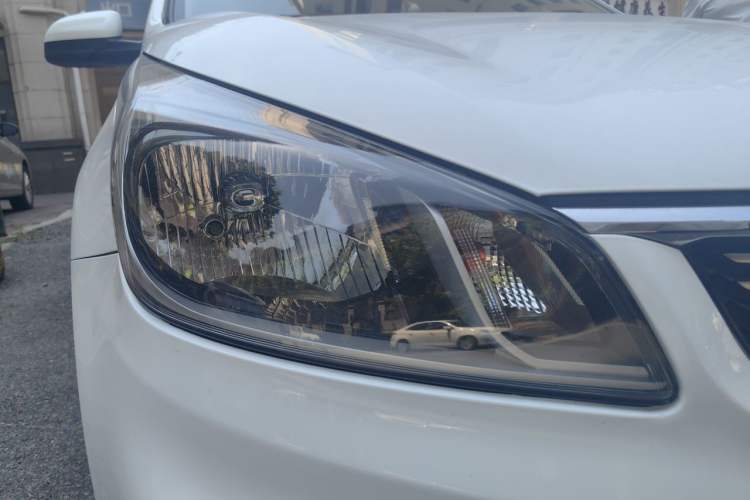 Used Kia K2 2017 Sedan 1.4L Automatic GLS Right Front Headlight