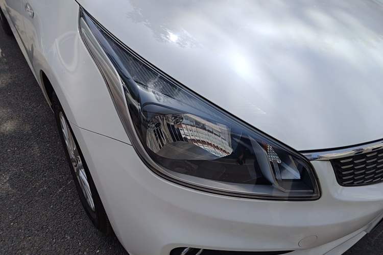 Used Kia K2 2017 Sedan 1.4L Automatic GLS Right Front Headlight