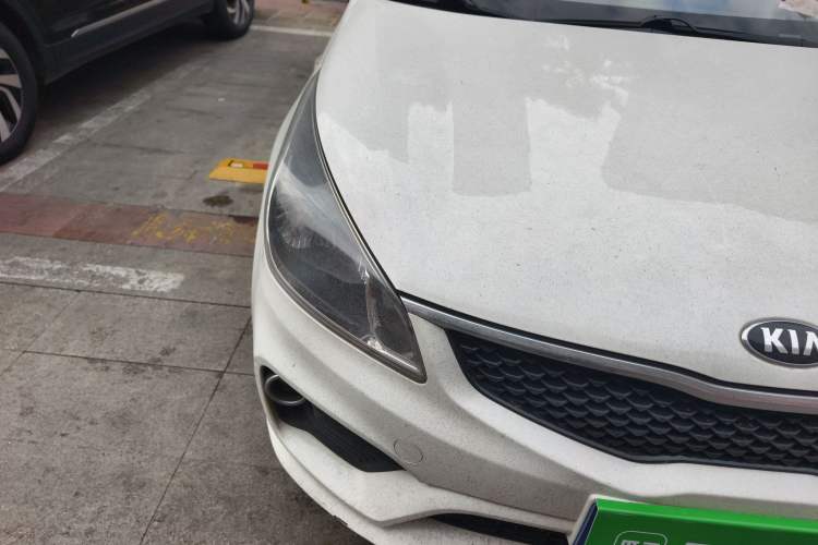 Used Kia K2 2017 Sedan 1.4L Manual Transmission 15th Anniversary Special Edition GLS Right Front Headlight