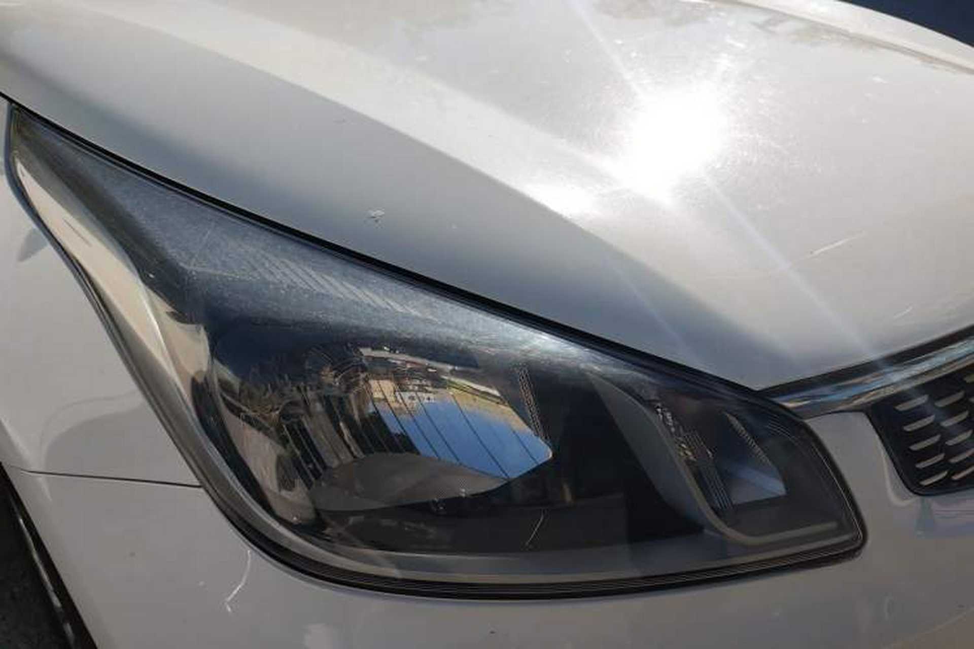 Used Kia K2 2017 Sedan 1.4L Automatic GLS Right Front Headlight