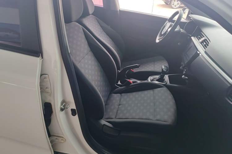 Used Kia K2 2017 Sedan 1.4L Automatic GLS Right Front Seat