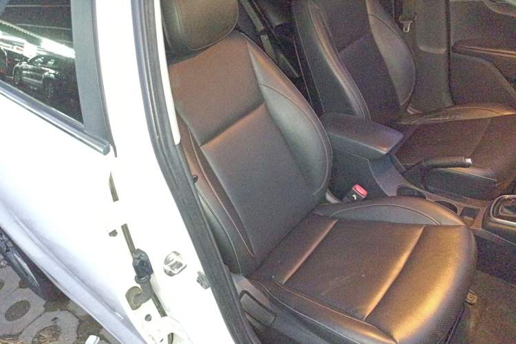 Used Kia K2 2017 Sedan 1.6L AT Premium Right Front Seat
