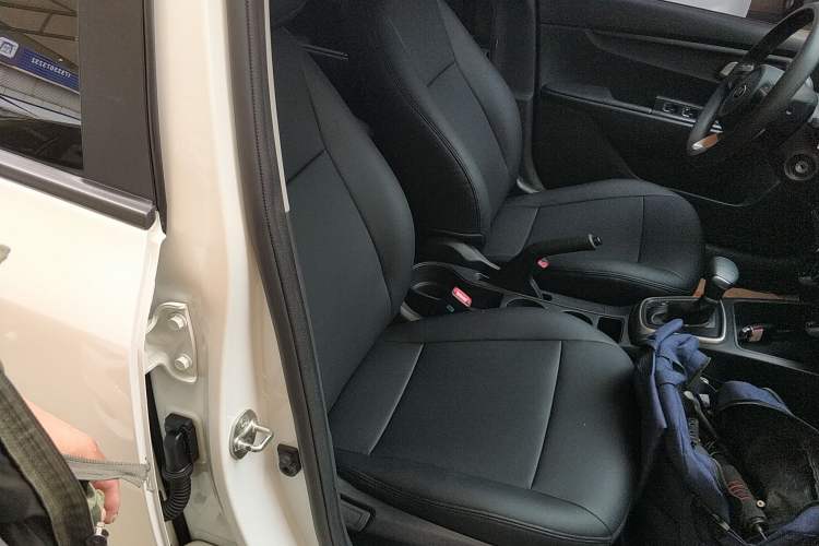 Used Kia K2 2017 Sedan 1.4L Automatic GLS Right Front Seat