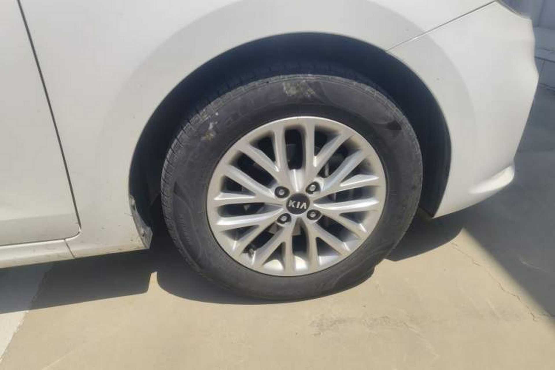 Used Kia K2 2017 Sedan 1.4L Automatic Transmission 15th Anniversary Special Edition GLS Right Front Wheel Hub