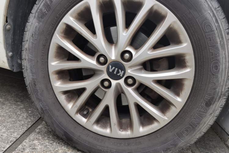 Used Kia K2 2017 Sedan 1.4L Automatic GLS Right Front Wheel Hub