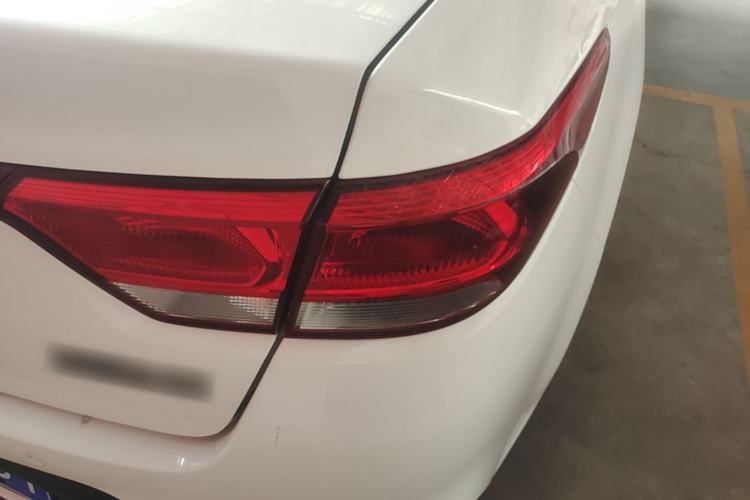 Used Kia K2 2017 Sedan 1.4L Manual Transmission 15th Anniversary Special Edition GLS Right Rear Taillight