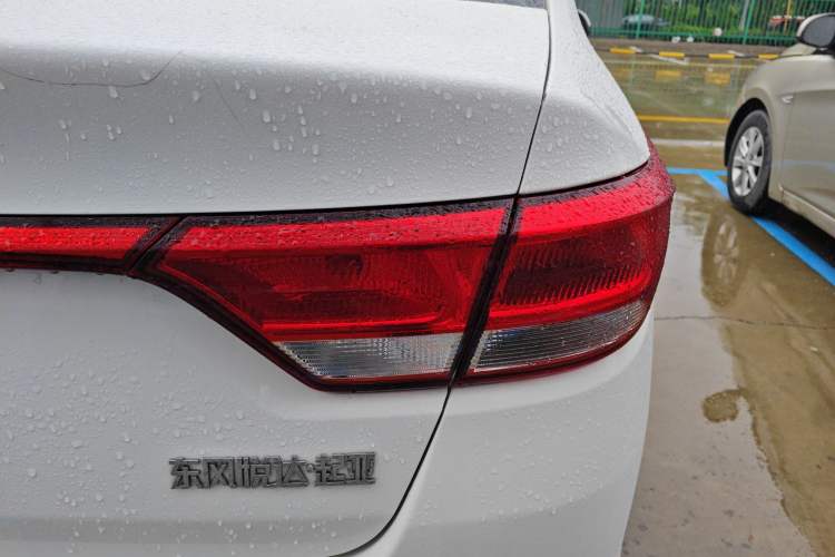 Used Kia K2 2017 Sedan 1.4L Manual Transmission GLS Right Rear Taillight