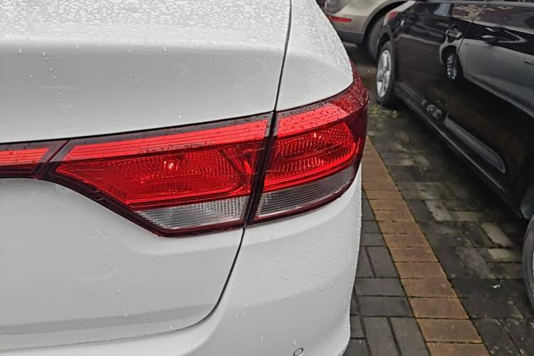 Used Kia K2 2017 Sedan 1.4L Automatic GLS Right Rear Taillight