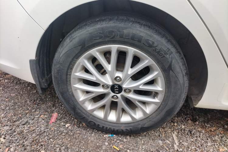 Used Kia K2 2017 Sedan 1.4L Manual Transmission 15th Anniversary Special Edition GLS Right Rear Wheel Hub