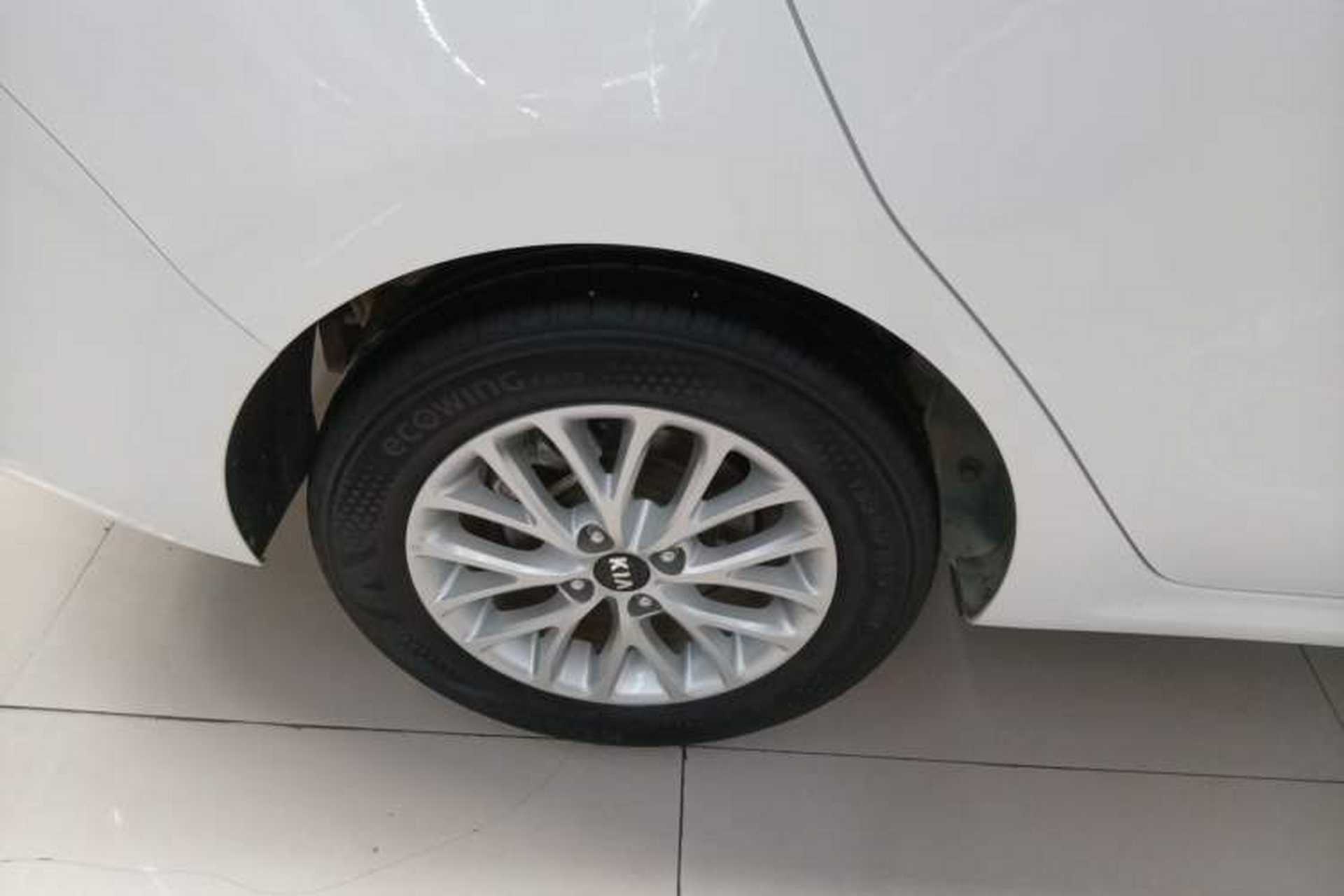 Used Kia K2 2017 Sedan 1.4L Automatic GLS Right Rear Wheel Hub