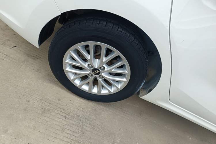 Used Kia K2 2017 Sedan 1.4L Manual Transmission 15th Anniversary Special Edition GLS Right Rear Wheel Hub