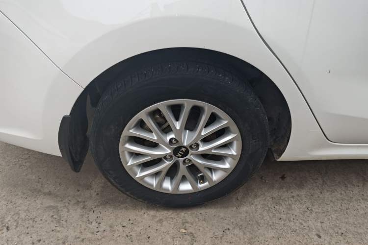 Used Kia K2 2017 Sedan 1.4L Manual Transmission 15th Anniversary Special Edition GLS Right Rear Wheel Hub