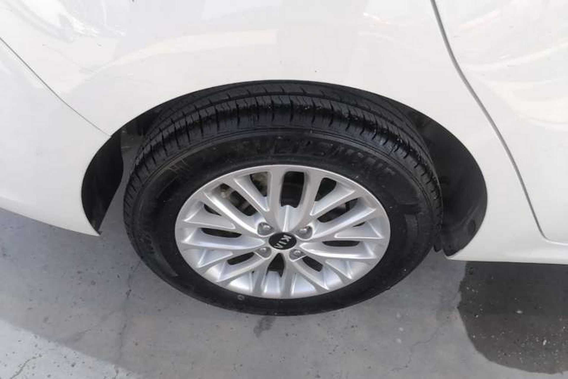 Used Kia K2 2017 Sedan 1.4L Automatic GLS Right Rear Wheel Hub