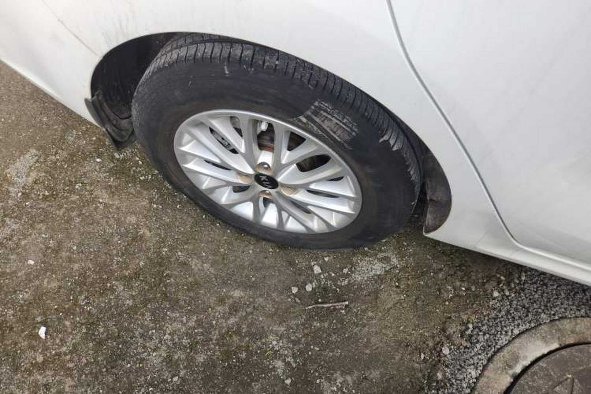 Used Kia K2 2017 Sedan 1.4L Automatic GLS Right Rear Wheel Hub