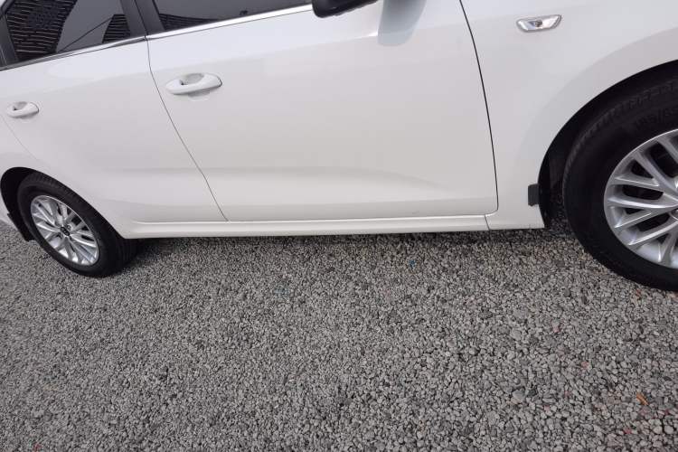 Used Kia K2 2017 Sedan 1.4L Automatic GLS Right Side Sill