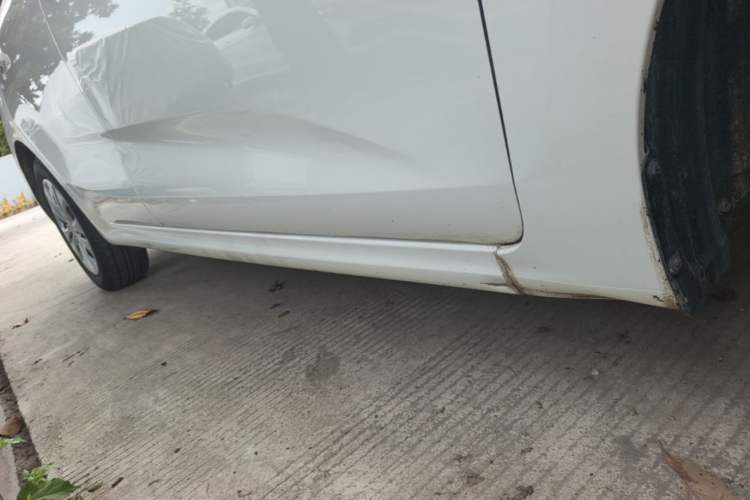Used Kia K2 2017 Sedan 1.4L Automatic GLS Right Side Sill