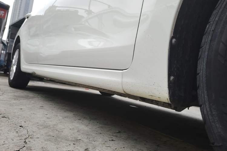 Used Kia K2 2017 Sedan 1.4L Automatic GLS Right Side Sill