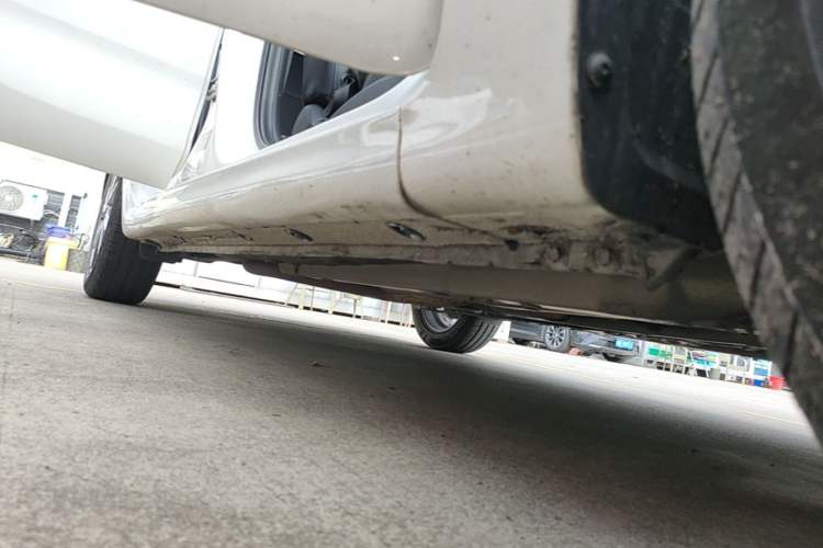 Used Kia K2 2017 Sedan 1.6L AT Premium Right Side Sill