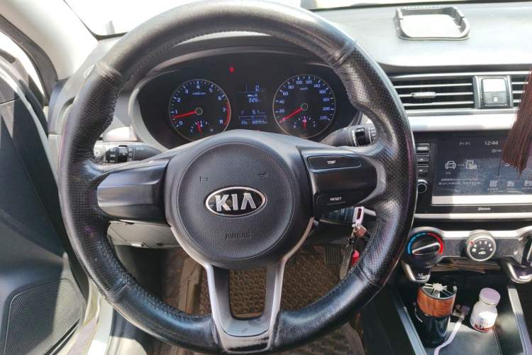 Used Kia K2 2017 Sedan 1.4L Manual Transmission GLS Steering Wheel