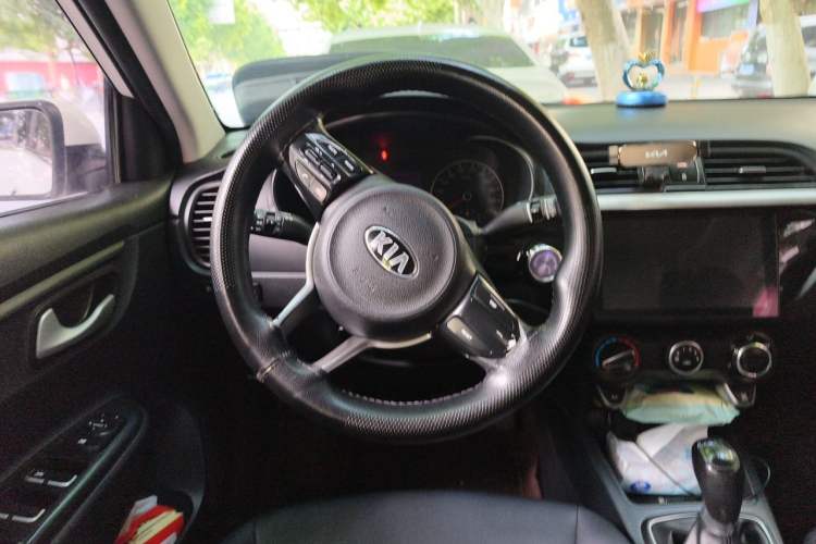 Used Kia K2 2017 Sedan 1.4L Manual Transmission 15th Anniversary Special Edition GLS Steering Wheel