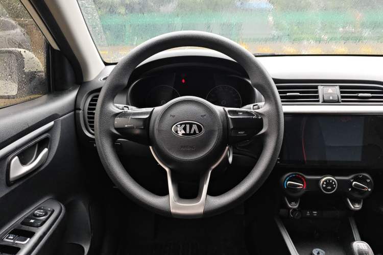 Used Kia K2 2017 Sedan 1.4L Manual Transmission GLS Steering Wheel