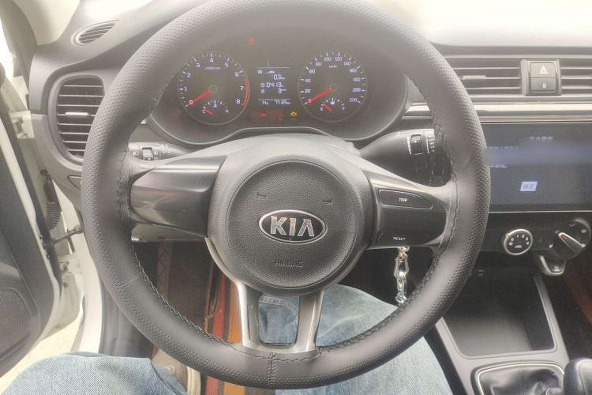 Used Kia K2 2017 Sedan 1.4L Manual Transmission 15th Anniversary Special Edition GLS Steering Wheel