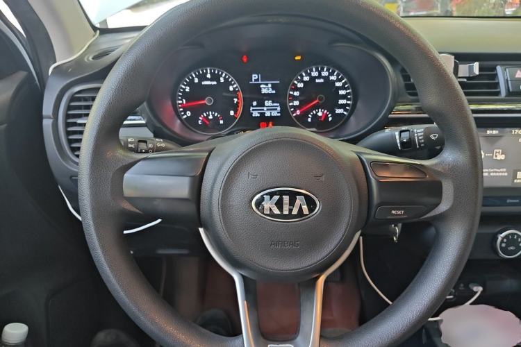 Used Kia K2 2017 Sedan 1.4L Automatic Transmission 15th Anniversary Special Edition GLS Steering Wheel