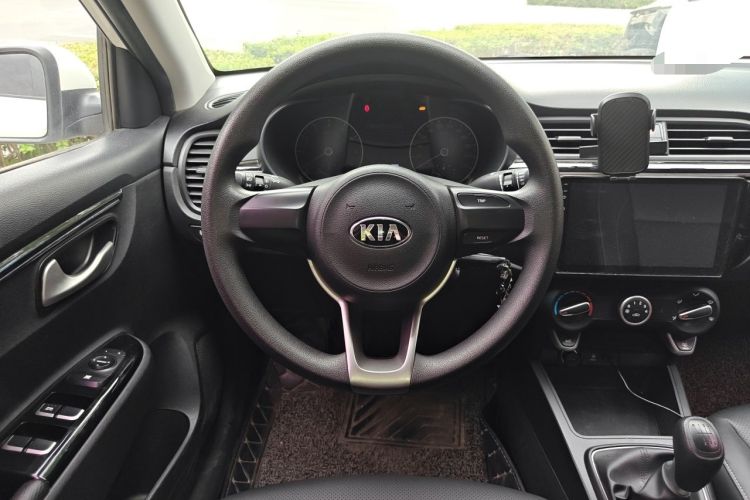 Used Kia K2 2017 Sedan 1.4L Manual Transmission 15th Anniversary Special Edition GLS Steering Wheel