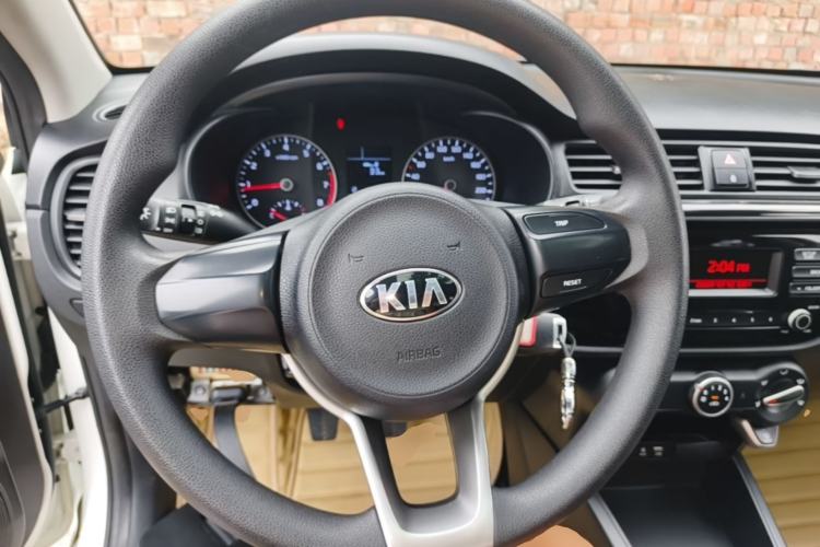 Used Kia K2 2017 Sedan 1.4L Manual Transmission 15th Anniversary Special Edition GLS Steering Wheel