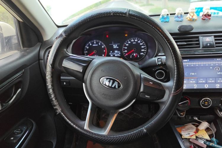 Used Kia K2 2017 Sedan 1.4L Manual Transmission 15th Anniversary Special Edition GLS Steering Wheel