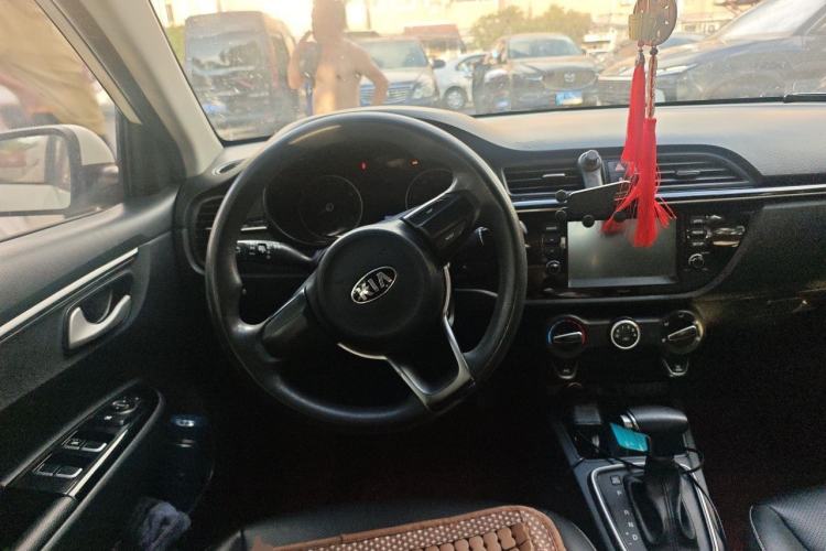 Used Kia K2 2017 Sedan 1.4L Automatic Transmission 15th Anniversary Special Edition GLS Steering Wheel