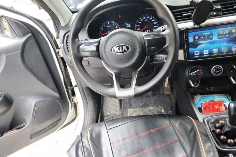 Used Kia K2 2017 Sedan 1.4L Manual Transmission GLS Steering Wheel