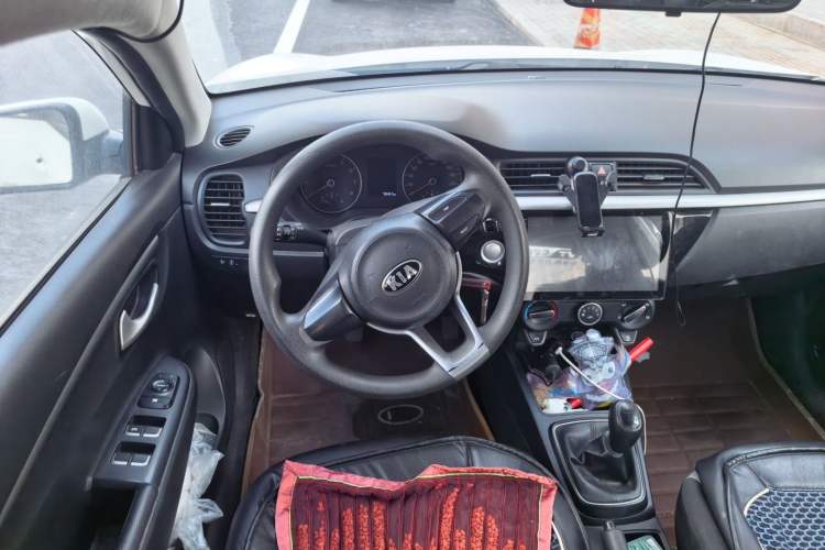 Used Kia K2 2017 Sedan 1.4L Manual Transmission GLS Steering Wheel