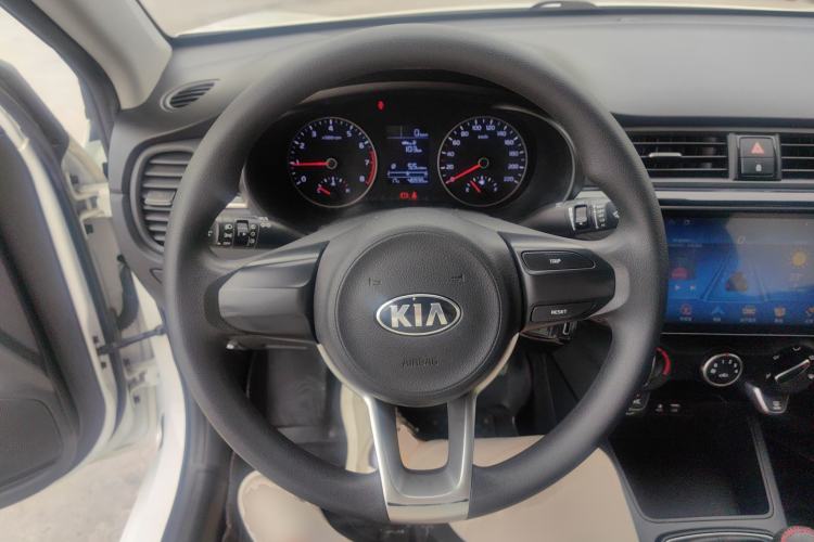 Used Kia K2 2017 Sedan 1.4L Manual Transmission 15th Anniversary Special Edition GLS Steering Wheel