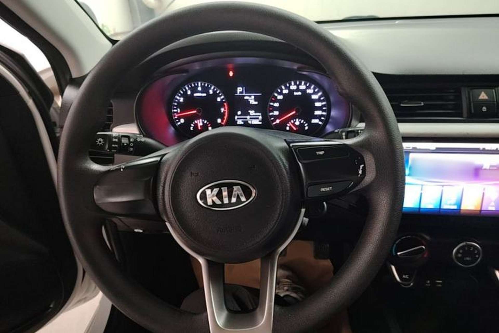 Used Kia K2 2017 Sedan 1.4L Automatic GLS Steering Wheel