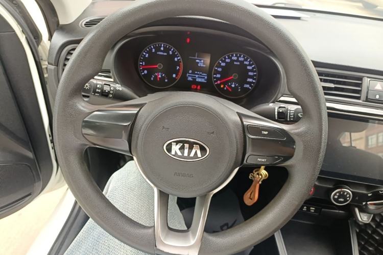 Used Kia K2 2017 Sedan 1.4L Manual Transmission 15th Anniversary Special Edition GLS Steering Wheel