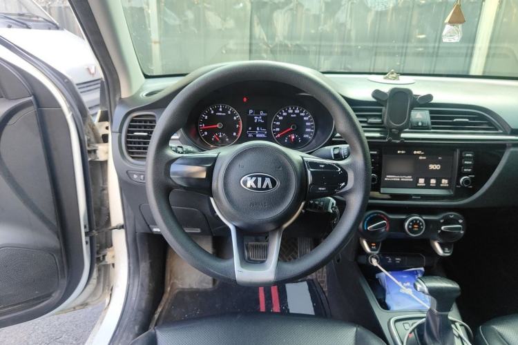 Used Kia K2 2017 Sedan 1.4L Automatic Transmission 15th Anniversary Special Edition GLS Steering Wheel